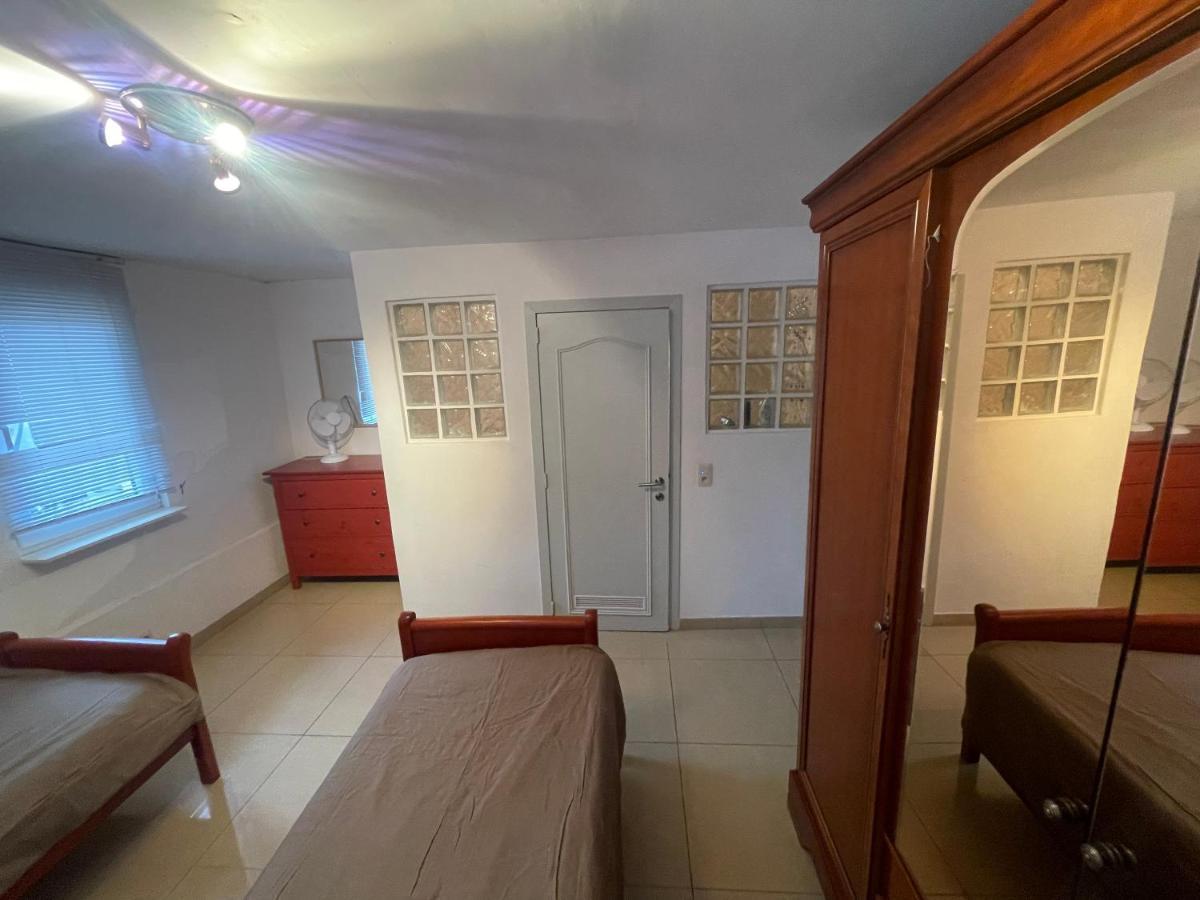 Azulodge Asse Екстер'єр фото